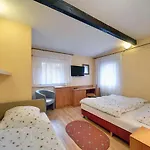 Gosciniec Nad Potokiem