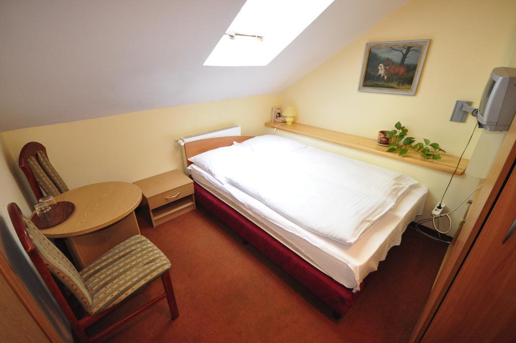 Bed & Breakfast Gosciniec Nad Potokiem 2*